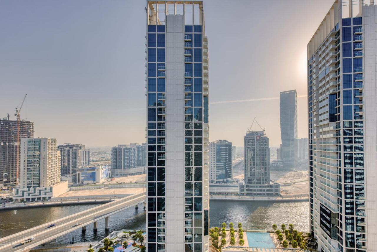 Maison Privee - Luxury, Spacious, Modern Near Burj Khalifa And Dubai Canal Bagian luar foto