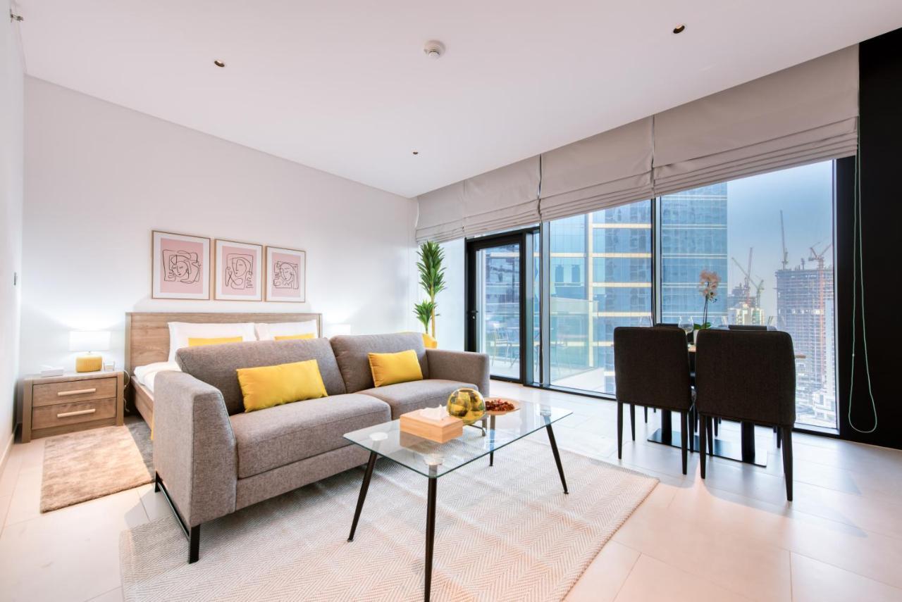 Maison Privee - Luxury, Spacious, Modern Near Burj Khalifa And Dubai Canal Bagian luar foto